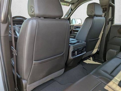 Used 2024 GMC Sierra 1500 Denali w/ Technology Package AWD/4WD image 24