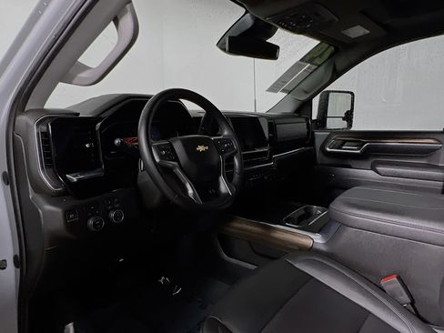 Used 2024 Chevrolet Silverado 2500 LT w/ Texas Edition image 29