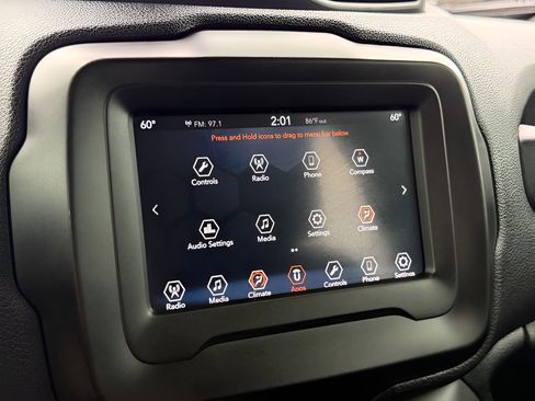 Used 2018 Jeep Renegade Altitude AWD/4WD image 45