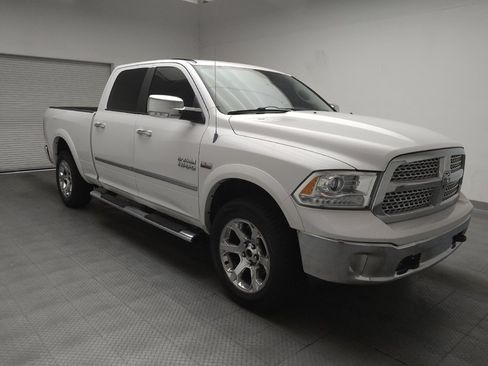 Used 2013 RAM 1500 Laramie w/ Convenience Group AWD/4WD image 13
