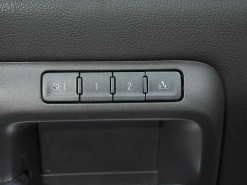 Used 2017 Chevrolet Silverado 1500 LTZ Z71 w/ LTZ Plus Package AWD/4WD image 18