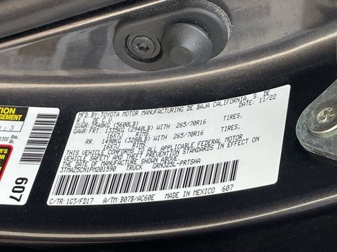 Used 2023 Toyota Tacoma TRD Off-Road image 14