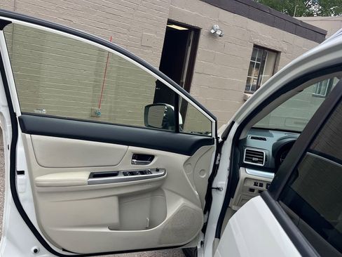 Used 2015 Subaru Crosstrek 2.0i Limited AWD/4WD image 10