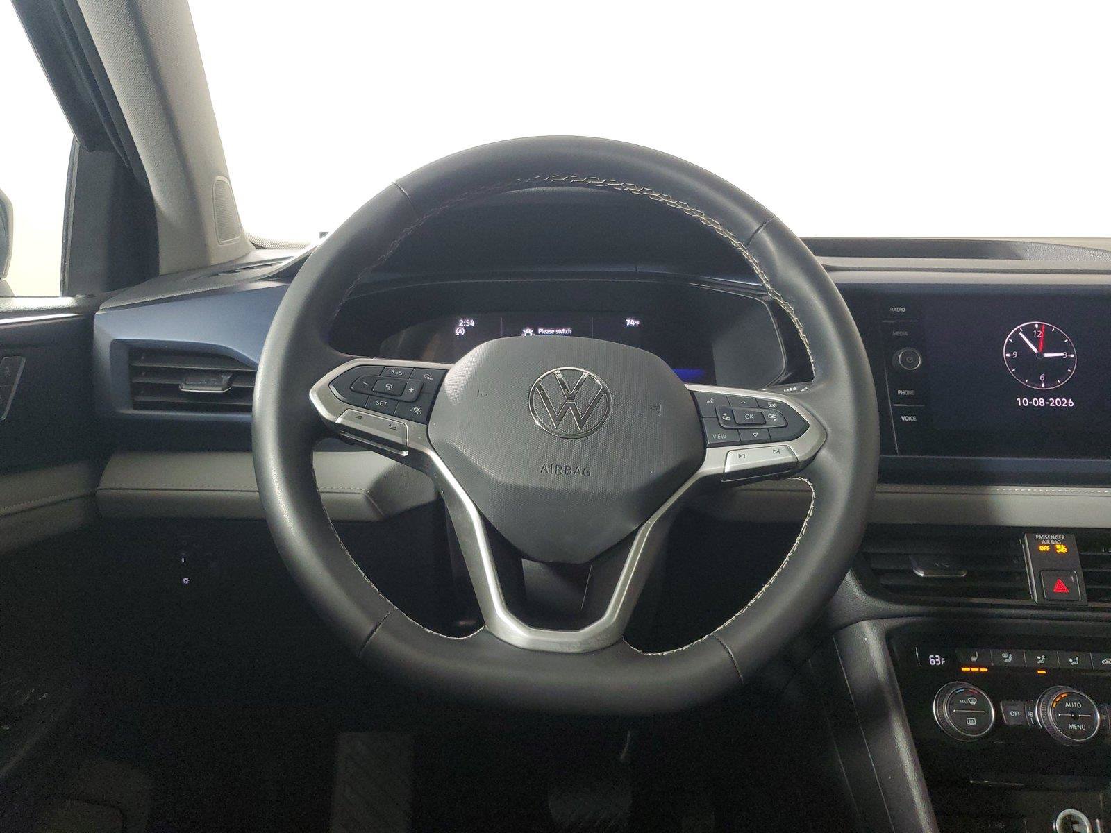 Used 2024 Volkswagen Taos SE FWD image 14
