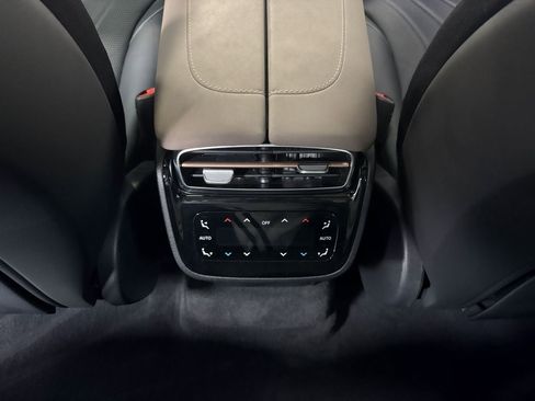 Certified 2023 Mercedes-Benz EQS 580 4MATIC SUV w/ Pinnacle Trim Package image 31