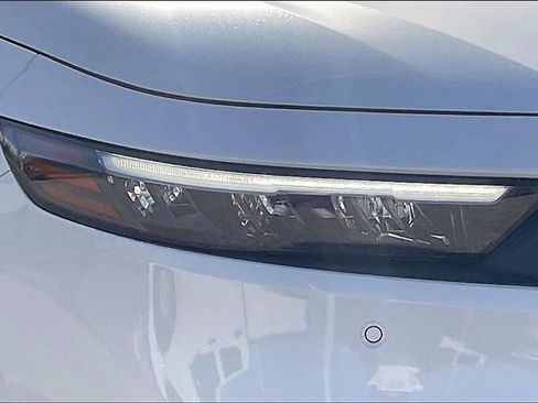 Used 2023 Honda Accord Touring image 27