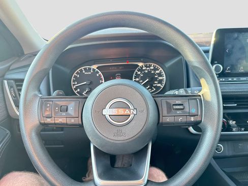 Used 2023 Nissan Rogue SV AWD/4WD image 14