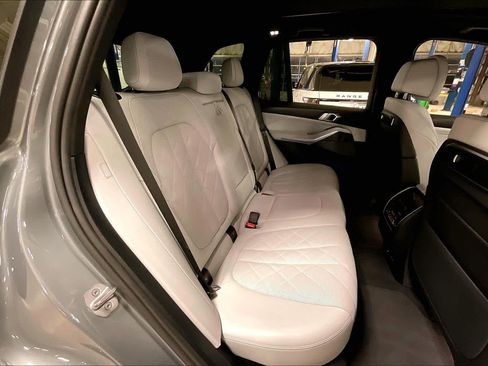 Used 2025 BMW X5 xDrive40i image 19