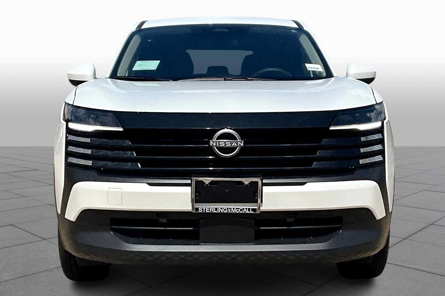 Used 2025 Nissan Kicks SV FWD image 3