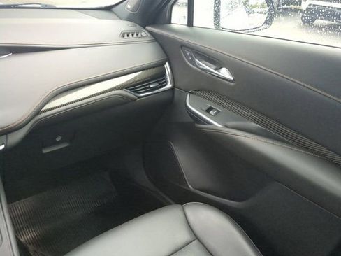 Used 2021 Cadillac XT4 Sport image 17