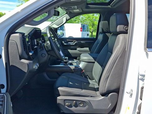 Certified 2026 GMC Sierra 1500 SLT w/ SLT Premium Package AWD/4WD image 12