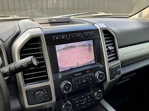 Used 2020 Ford F350 Lariat w/ Lariat Value Package AWD/4WD image 28