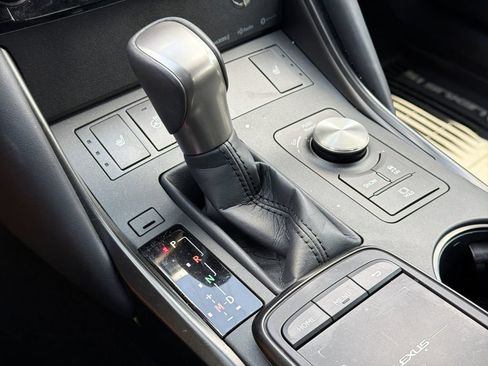 Used 2025 Lexus IS 350 F Sport RWD image 20