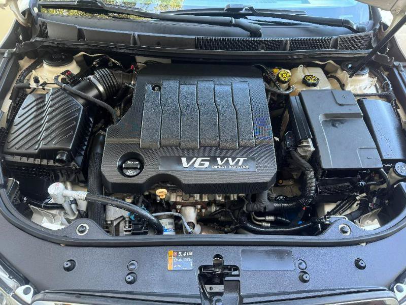 Used 2013 Buick LaCrosse Premium w/ Driver Confidence Package FWD image 21