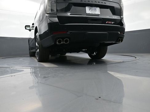 Used 2026 Chevrolet Suburban RST w/ Comfort Package AWD/4WD image 35