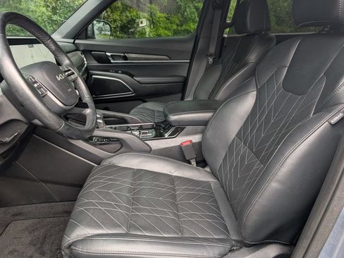 Used 2024 Kia Telluride AWD image 15