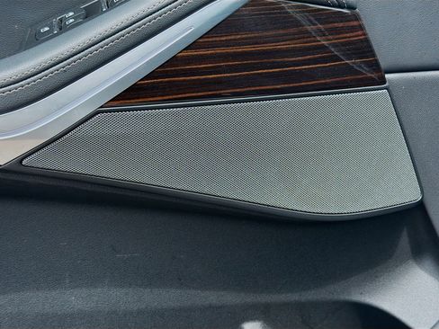 Used 2025 BMW X5 xDrive40i w/ Climate Comfort Package image 24