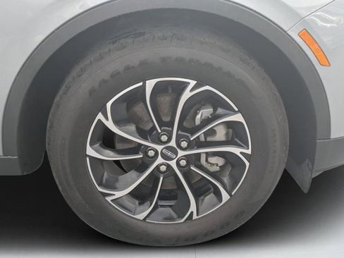 Used 2024 Lincoln Nautilus Premier w/ Equipment Group 102A image 9