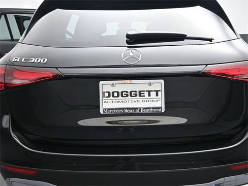 New 2026 Mercedes-Benz GLC 300 image 10