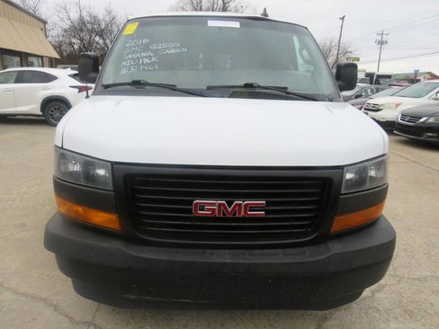 Used 2018 GMC Savana 2500 w/ Driver Convenience Package image 2