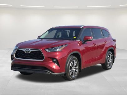 Used 2022 Toyota Highlander XLE