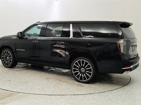 New 2026 Chevrolet Suburban High Country AWD/4WD image 5