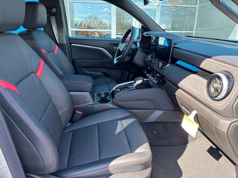New 2026 Chevrolet Colorado Z71 w/ Technology Package AWD/4WD image 4
