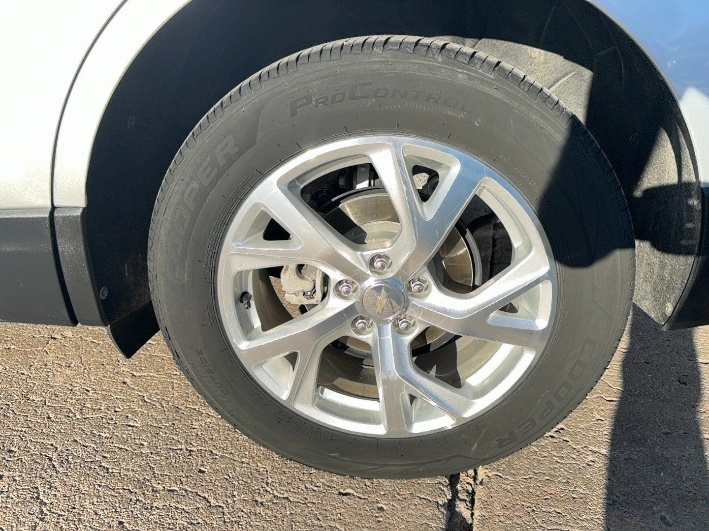 Used 2021 Chevrolet Equinox Premier AWD/4WD image 10