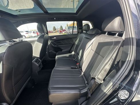 Used 2022 Volkswagen Tiguan SE R-Line image 24