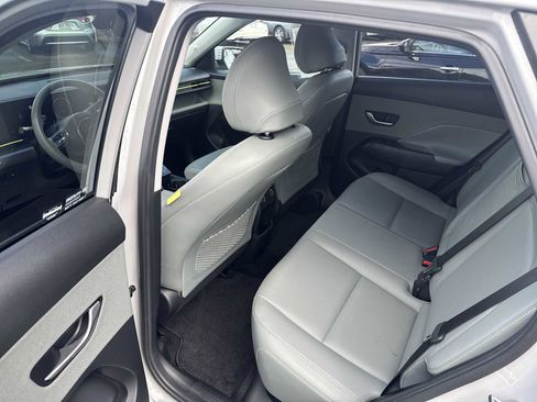 Used 2024 Hyundai Kona Limited image 9