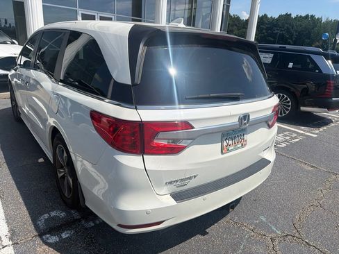 Used 2019 Honda Odyssey Touring image 2