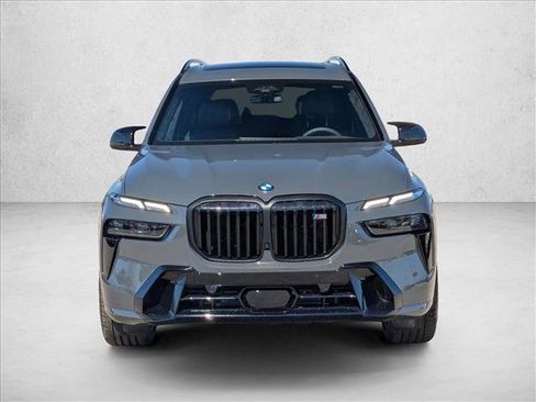 New 2026 BMW X7 M60i image 6