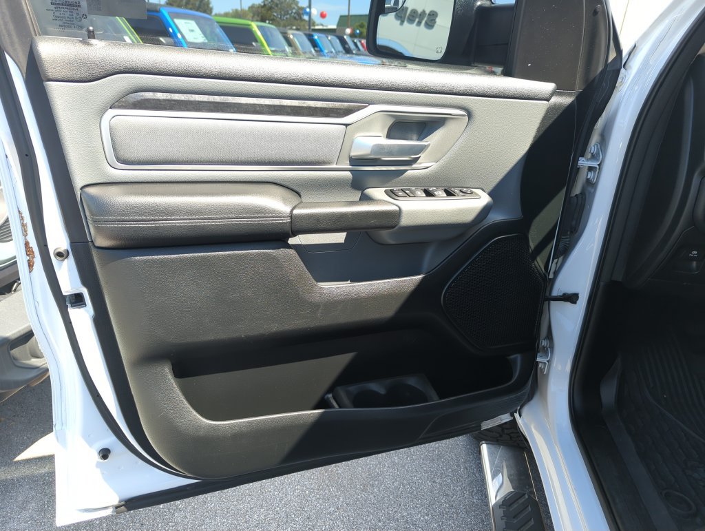 Used 2020 RAM 1500 Big Horn AWD/4WD image 17