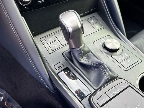 Used 2023 Lexus IS 350 F Sport image 35