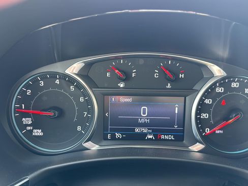 Used 2022 Chevrolet Equinox RS FWD image 19
