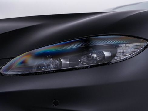 Used 2023 Aston Martin V12 Vantage V12 image 7