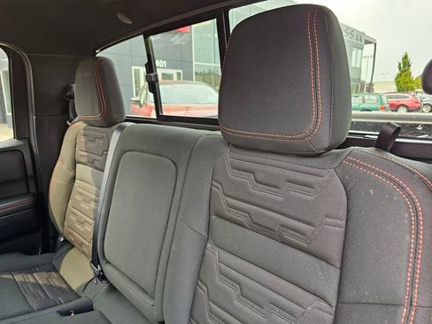 Used 2023 Nissan Frontier PRO-4X w/ Tow Package AWD/4WD image 11