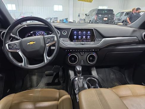 Used 2022 Chevrolet Blazer Premier w/ Enhanced Convenience Package AWD/4WD image 4