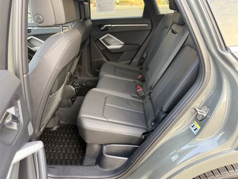 Used 2023 Audi Q3 2.0T Premium Plus w/ Premium Plus Package image 22