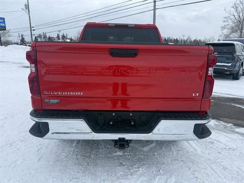 Used 2024 Chevrolet Silverado 1500 LT image 7