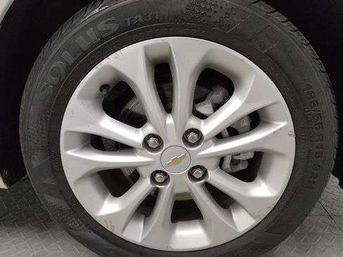Used 2019 Chevrolet Spark LT FWD image 31