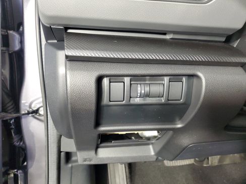 Used 2025 Subaru Crosstrek 2.5i Limited w/ Crosstrek Mirror Package image 28