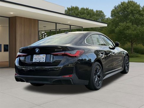 Certified 2024 BMW i4 eDrive35 w/ Convenience Package image 8