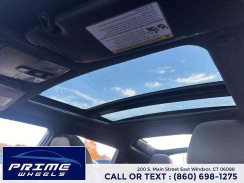 Used 2016 Hyundai Veloster w/ Option Group 02 image 20