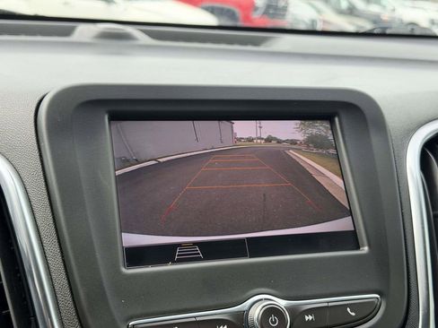 Used 2024 Chevrolet Equinox LT FWD image 4