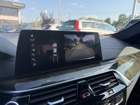 Used 2018 BMW 530e RWD image 20