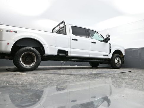 Used 2023 Ford F350 XLT image 39