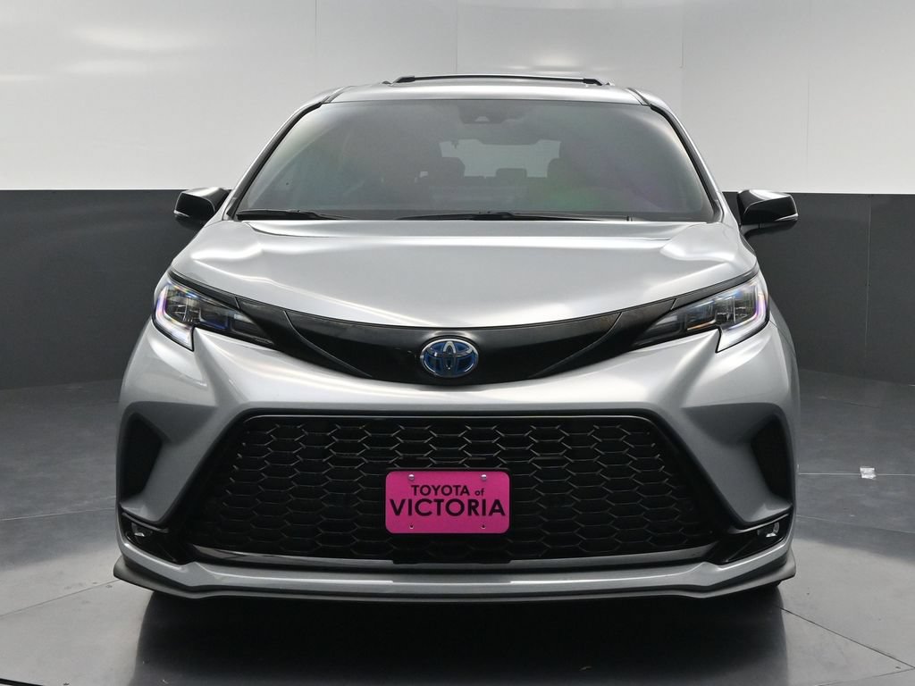 Used 2025 Toyota Sienna XSE w/ XSE Premium Package AWD/4WD image 20