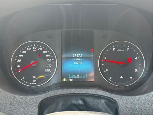 Used 2023 Mercedes-Benz Sprinter 2500 image 12