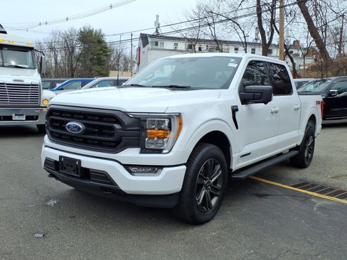 Certified 2022 Ford F150 XLT w/ Equipment Group 302A High AWD/4WD image 4